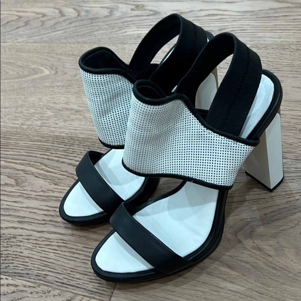 BCBG MAXAZARIA black & white heels size 8